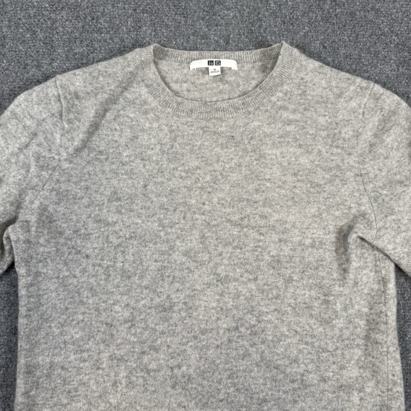 Uniqlo Sweater Womens Medium Gray 100% Cashmere Pullover Long Sleeve - Picture 3 of 8